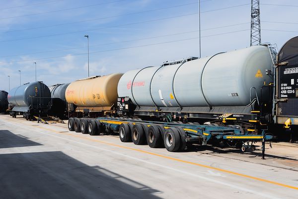 Trasporto carri ferroviari