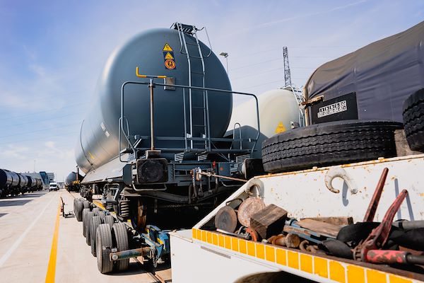 Railway wagon transport