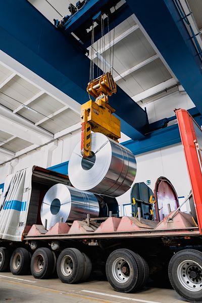 Heavy load steel transport